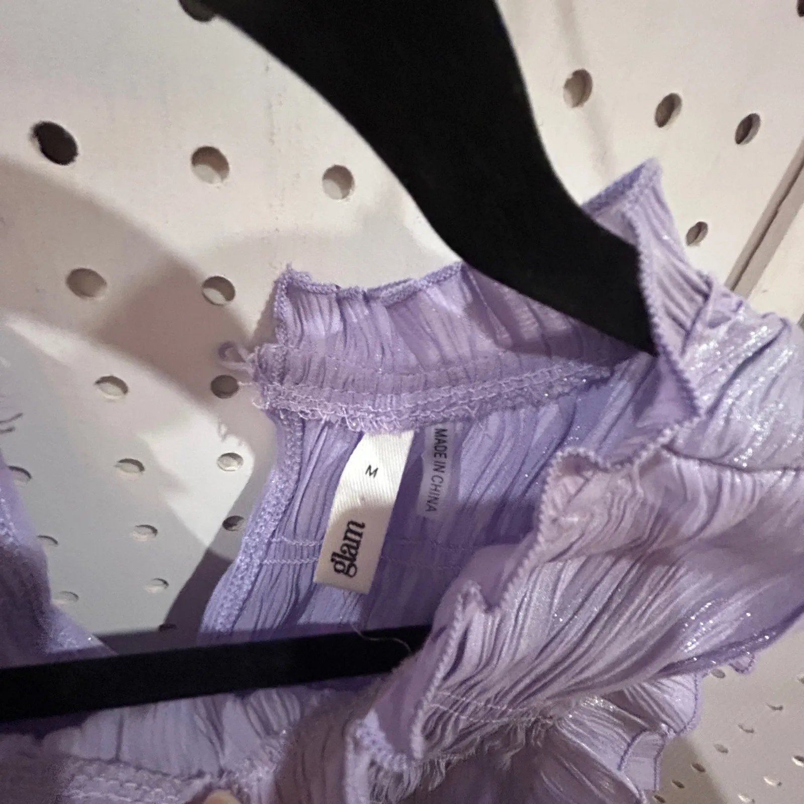 Glam Ruched Ruffle Neck Sleeveless Top Lilac Purple Shimmer Size M - Image 4