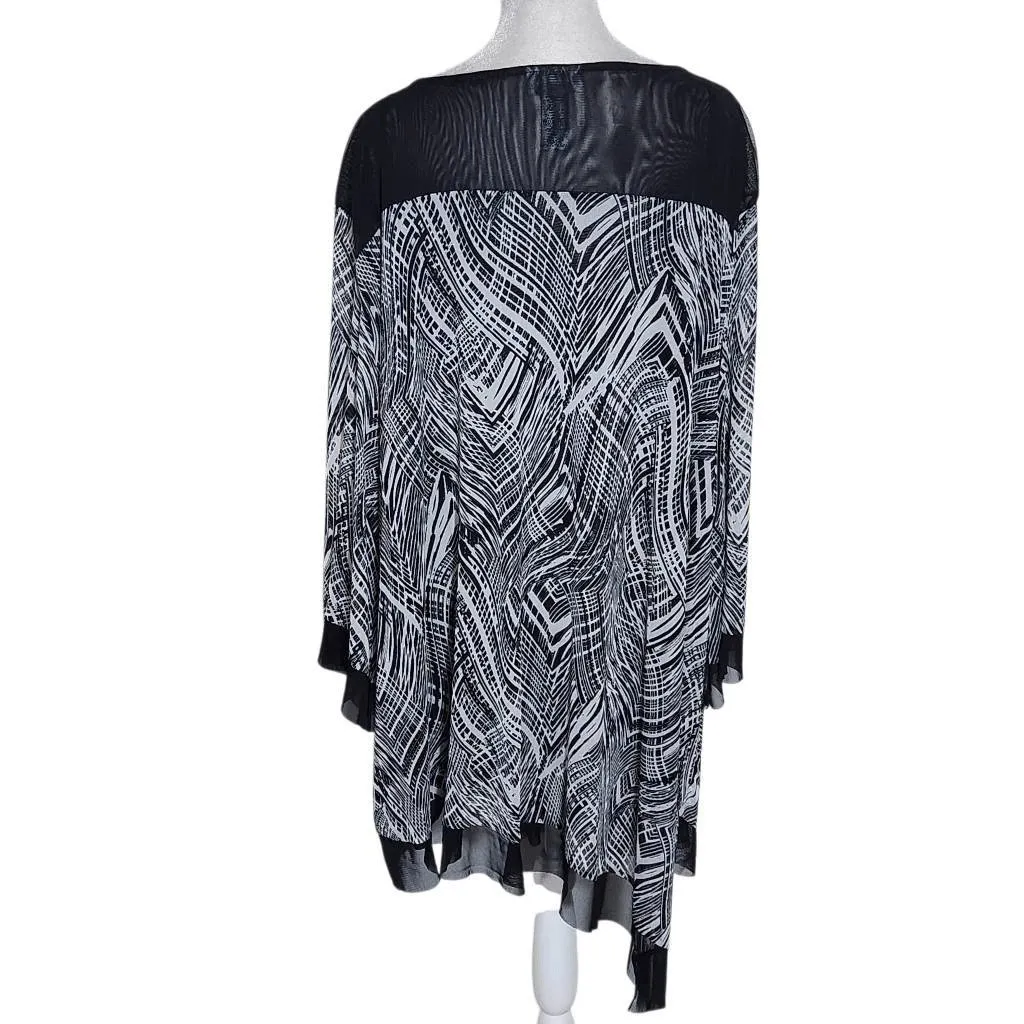 Catherines Black and White Print Mesh Asymmetrical Tunic Size 2X - Image 2