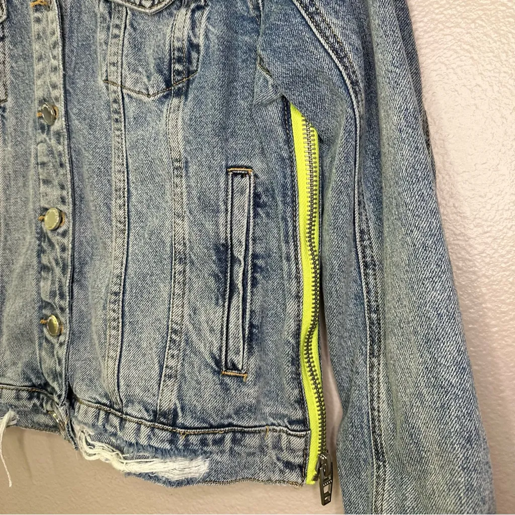 Blank NYC Distressed Blue Denim Jean Jacket Neon Yellow Side Zipper Details - Image 6