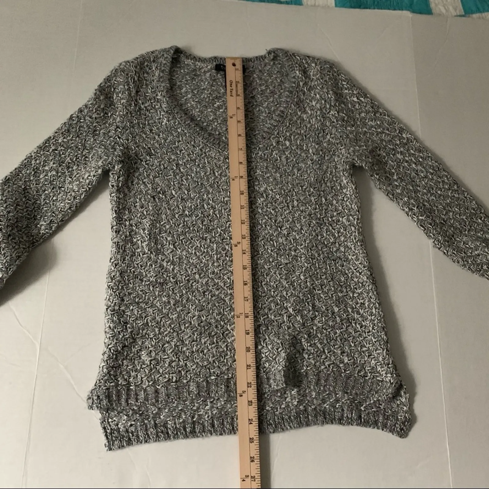 WHBM XS Marled Metallic Grey V Neck Sweater Cotton Blend - Image 6