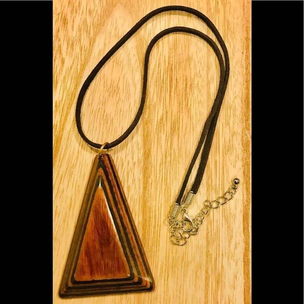 Vintage 70s Lucite Pendant on Suade Cord Handmade Brown - Image 5