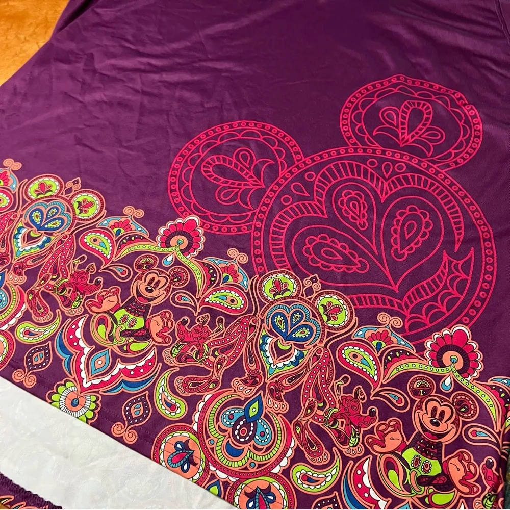Disney parks Mickey and Pluto Mandala purple colorful top XXL - Image 3