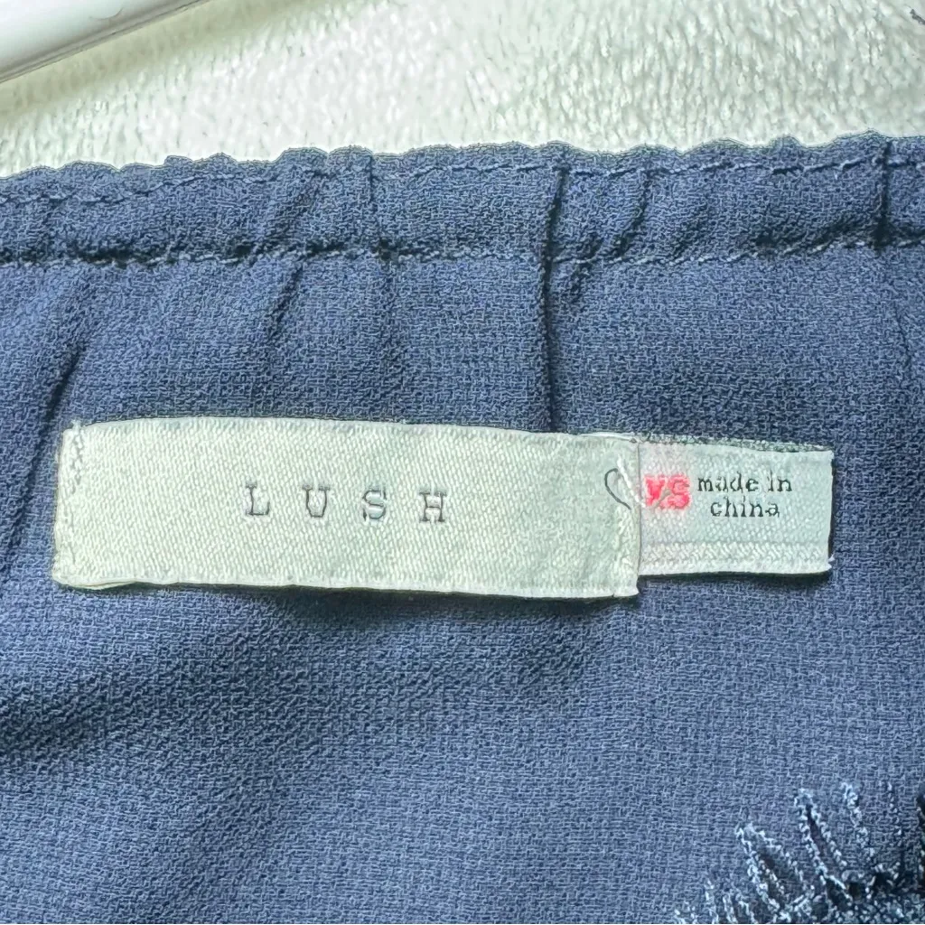 Lush Lace Trim V-Neck Camisole - Midnight - XS - Image 4