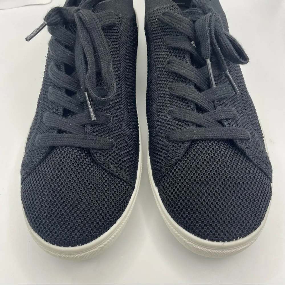 lace-up plush comfort women sneakers Size 11- New - Image 5