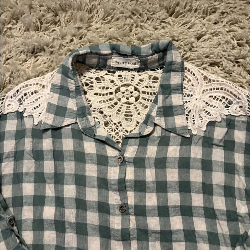Pretty Good Green and White Button Down Shirt Size M - Image 2