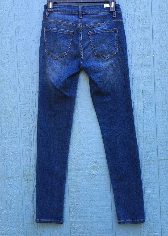 KanCan Women's Size 25 Dark Washed Blue Lola Mid Rise Skinny Jeans - Image 5