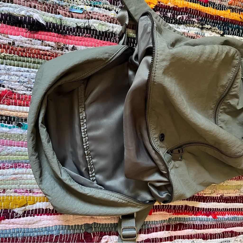 lululemon city adventurer backpack green - Image 6
