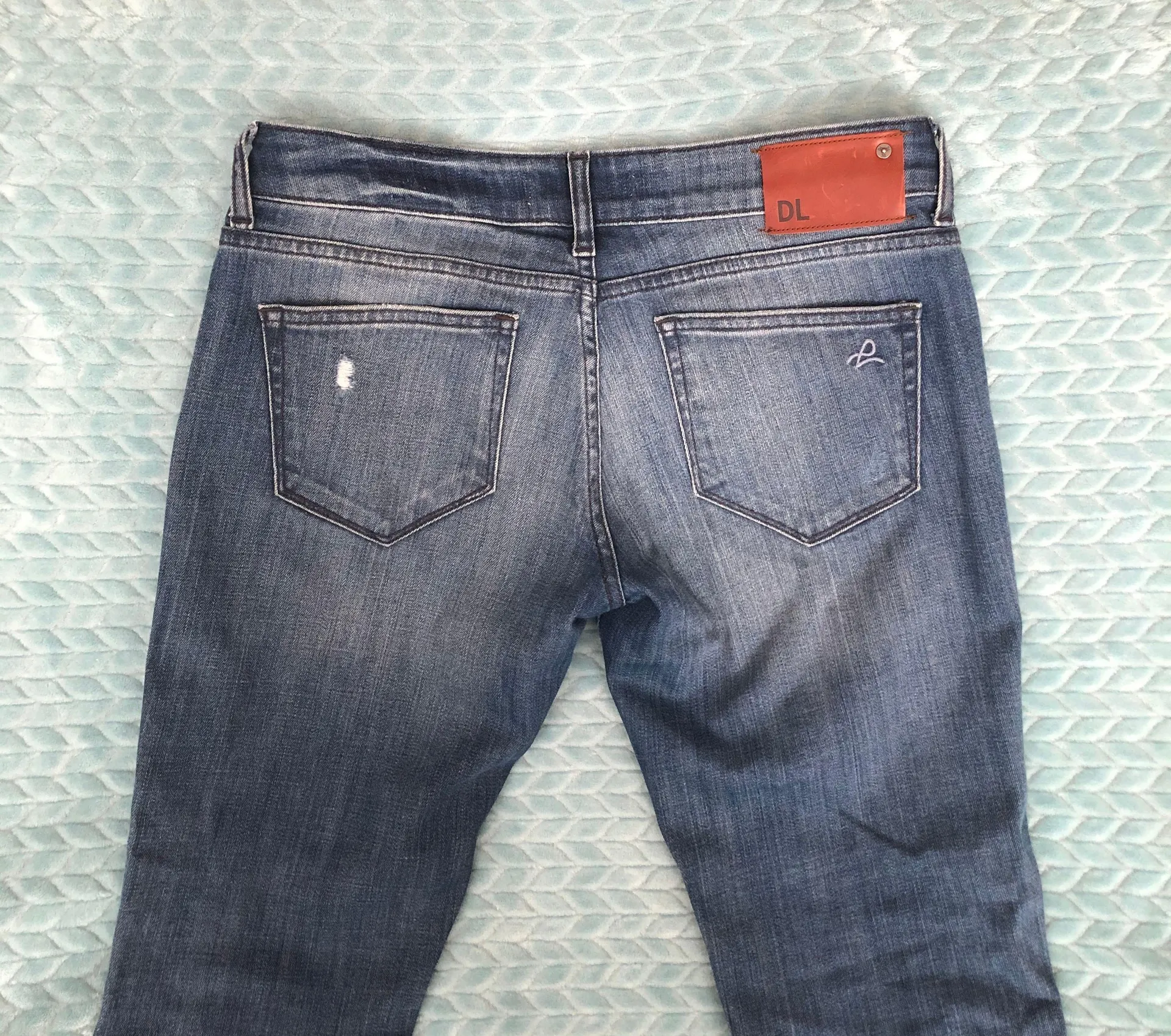 Boyfriend Distressed Jeans 26 - Image 6