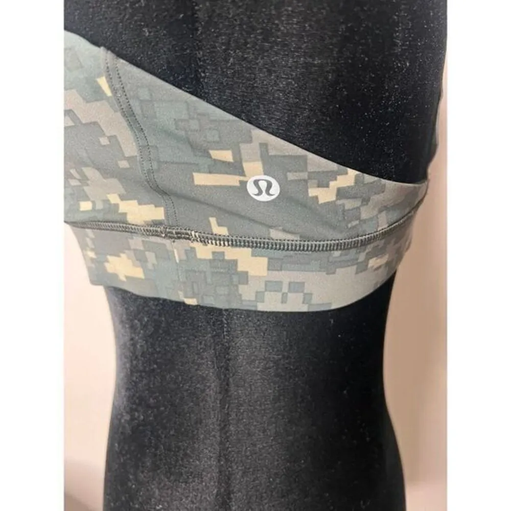 Lululemon ‎ workout bra pixel camo 10 with pads - Image 6