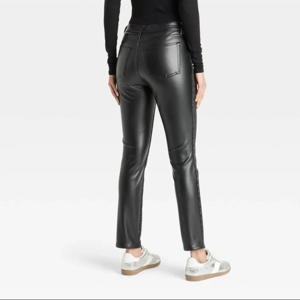 Universal Thread Mid‑Rise Faux Leather 80’s Slim Jeans - Size 10R - Black -‎ NWT - Image 2