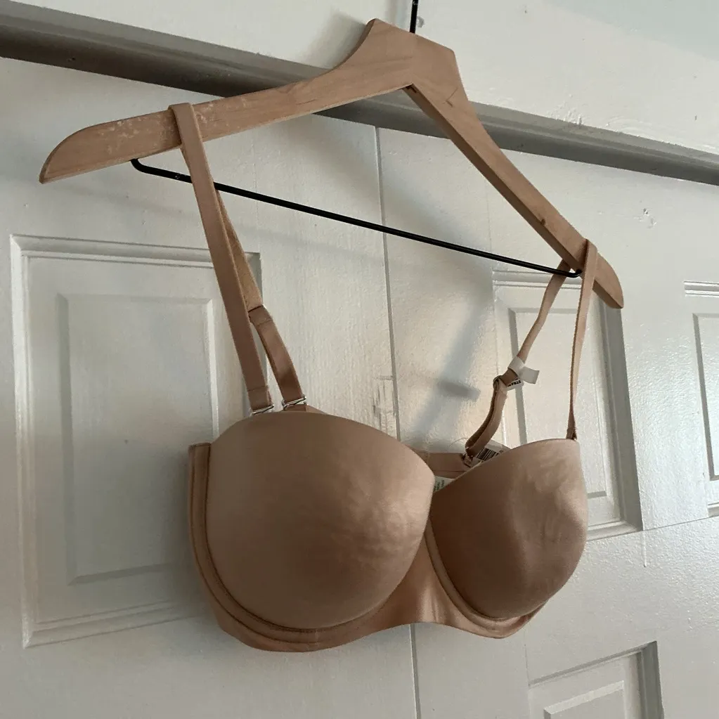 Aerie Tan Underwire strapless Bra NWT size 32DD - Image 2