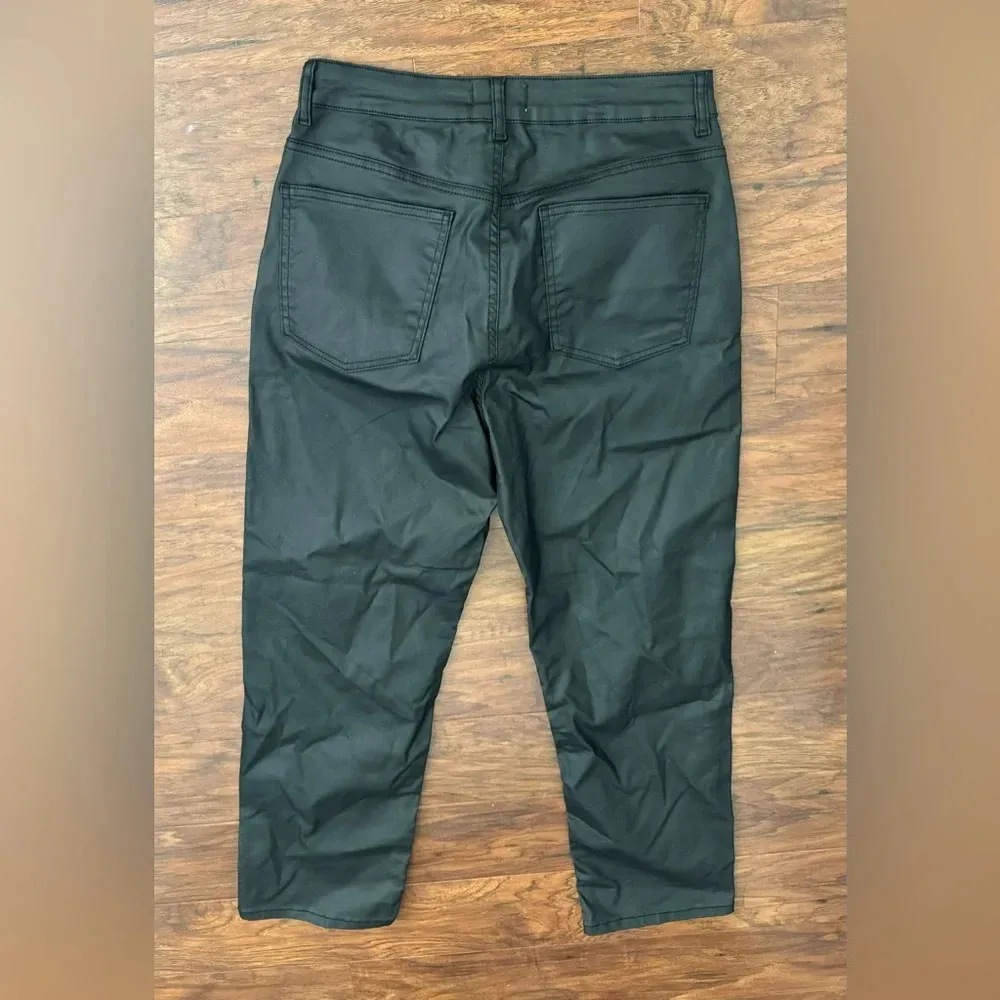 We The Free Pacifica High Rise Slim Straight Leg Jeans Coated Black Rock Sz 31 - Image 2