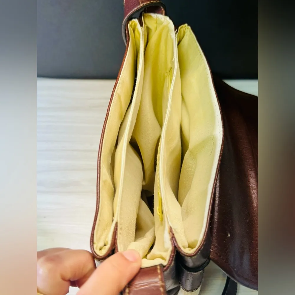 Carriage Club Sling Bags Crossbody - Image 4