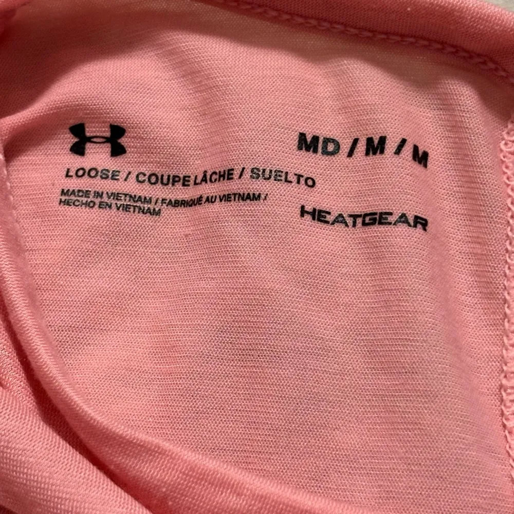 Under Armour Powder Pink Long Sleeve Relaxed Tee Size M - Image 10