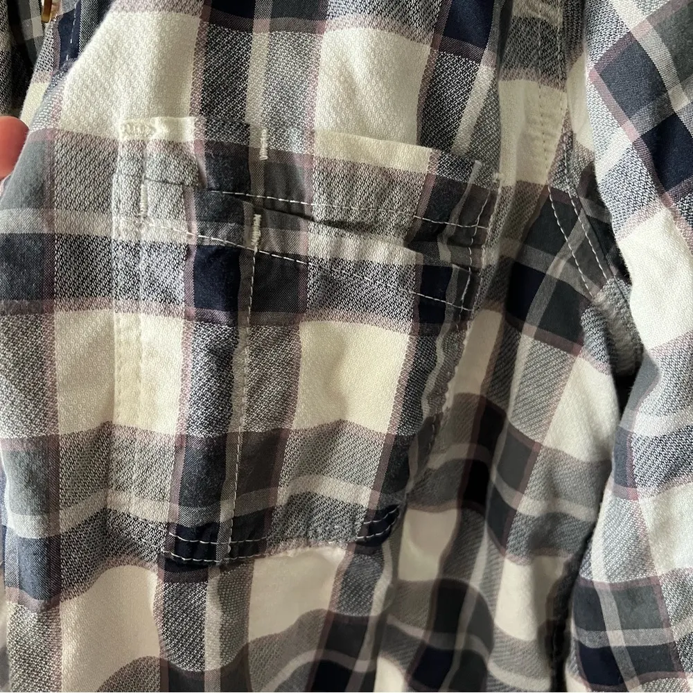 Carhartt Cream and Blue Plaid Button Up Size XL - Image 4
