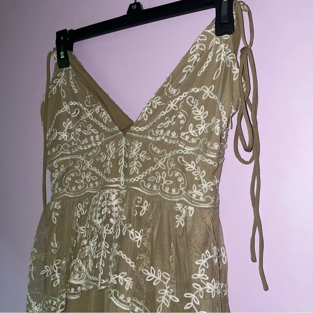 Tularosa XS Maxi Dress Tie Strap Tiered Embroidered Boho Cottagecore - Image 6