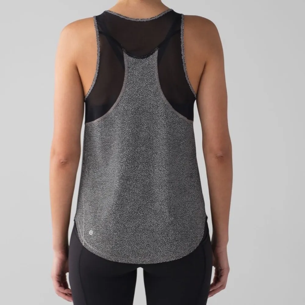 Lululemon Athletica Sculpt Tank II Top - Image 2