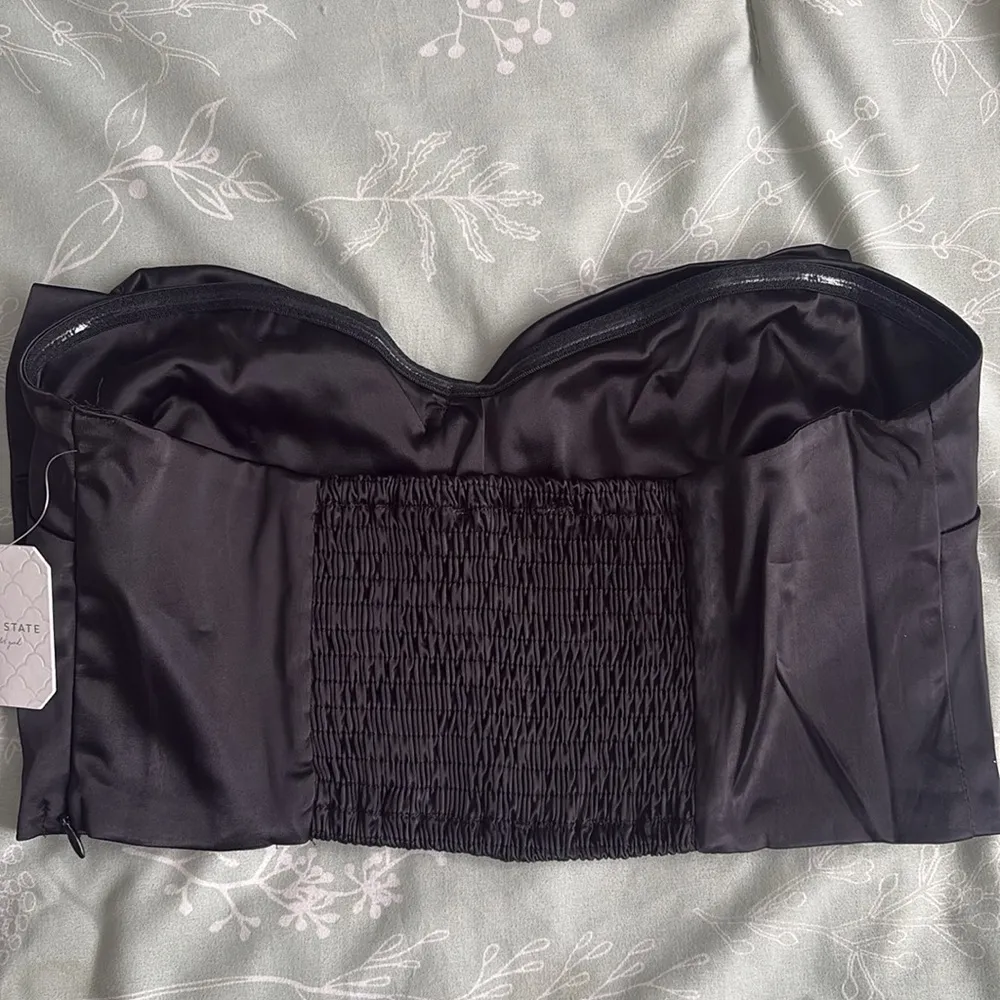 Altar'd State BLACK BOW Strapless Going Out Top - NWT - Size Medium - Image 5