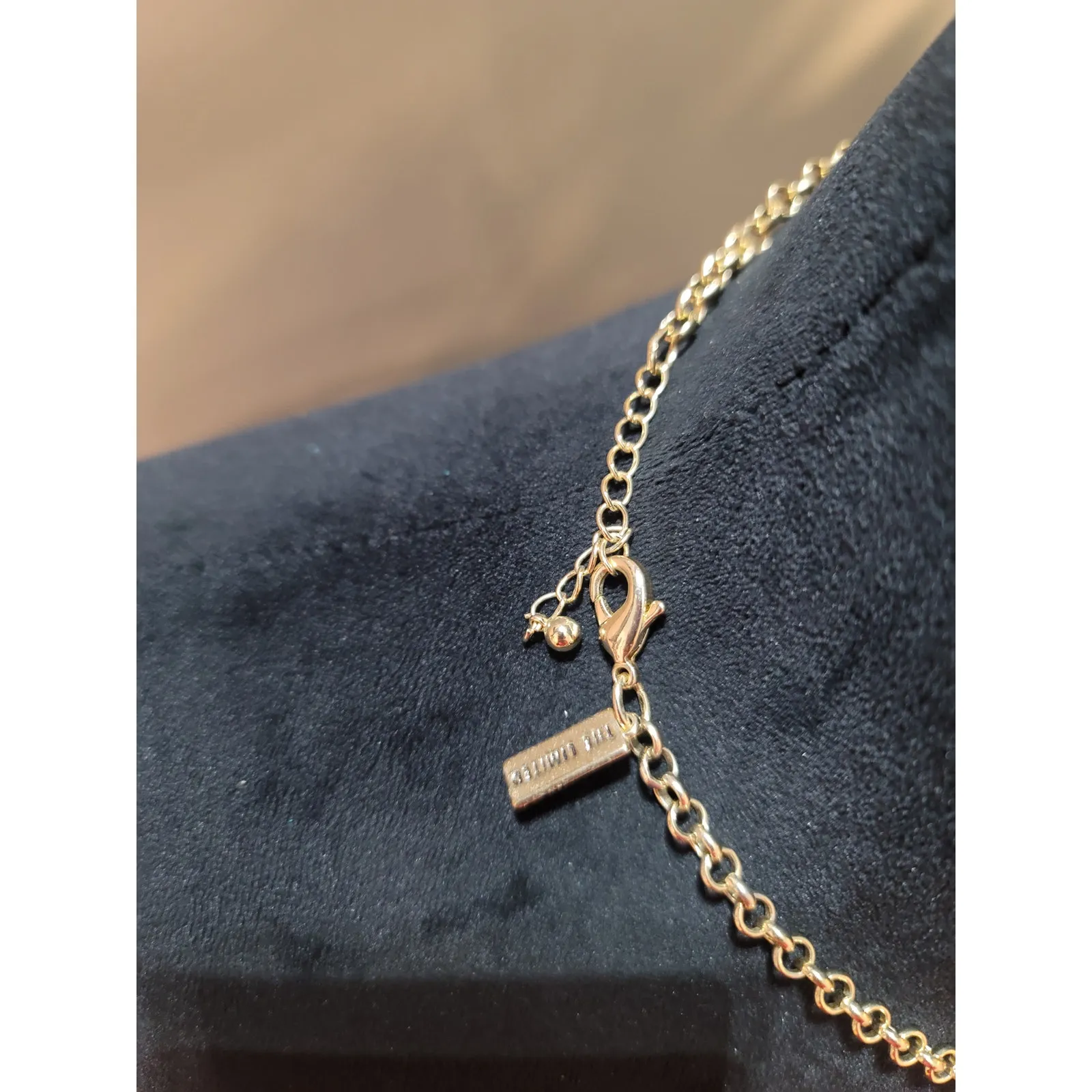 The Limited Women's Gold Chain Necklace With Crystal Pendants And Lobster Claw - Image 6