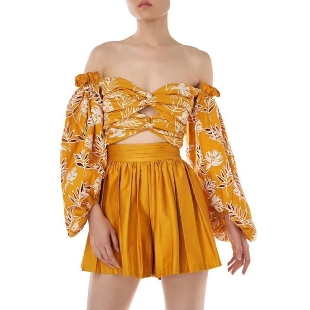 AMUR Tami Pleated Skort Shorts Turmeric Gold size 8 Orange - Image 3