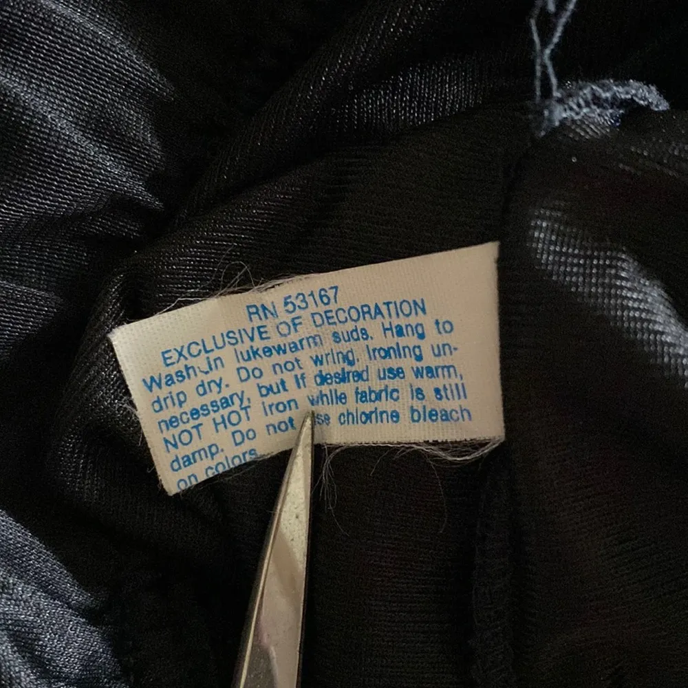 Mei Lin 1980’s black waist half slip knee length side slit midi small nylon lace - Image 6