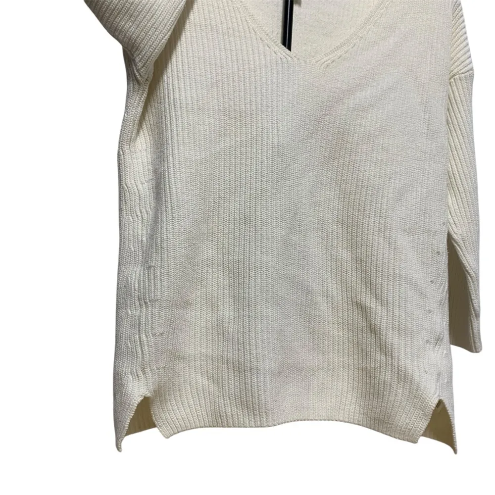 Banana Republic knitted Sweater Cream Women's V-Neck size S - Image 3