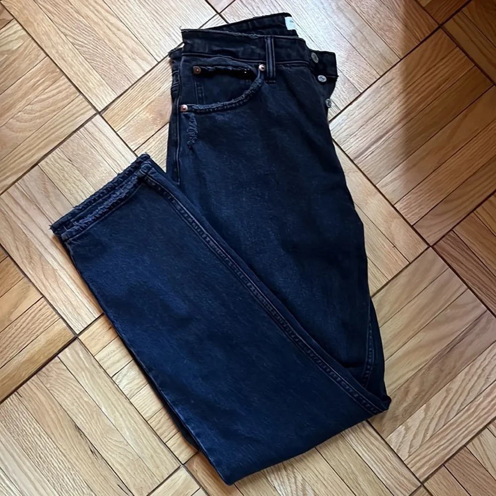 A&F Curve Love “The Dad” High Rise Jeans - Image 4