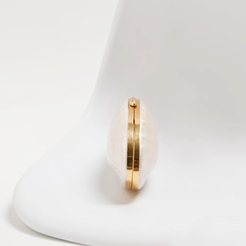 ⚡ Women's White Pearl Shell Evening Gold Frame Clasp Closure Clutch Bag - Image 7
