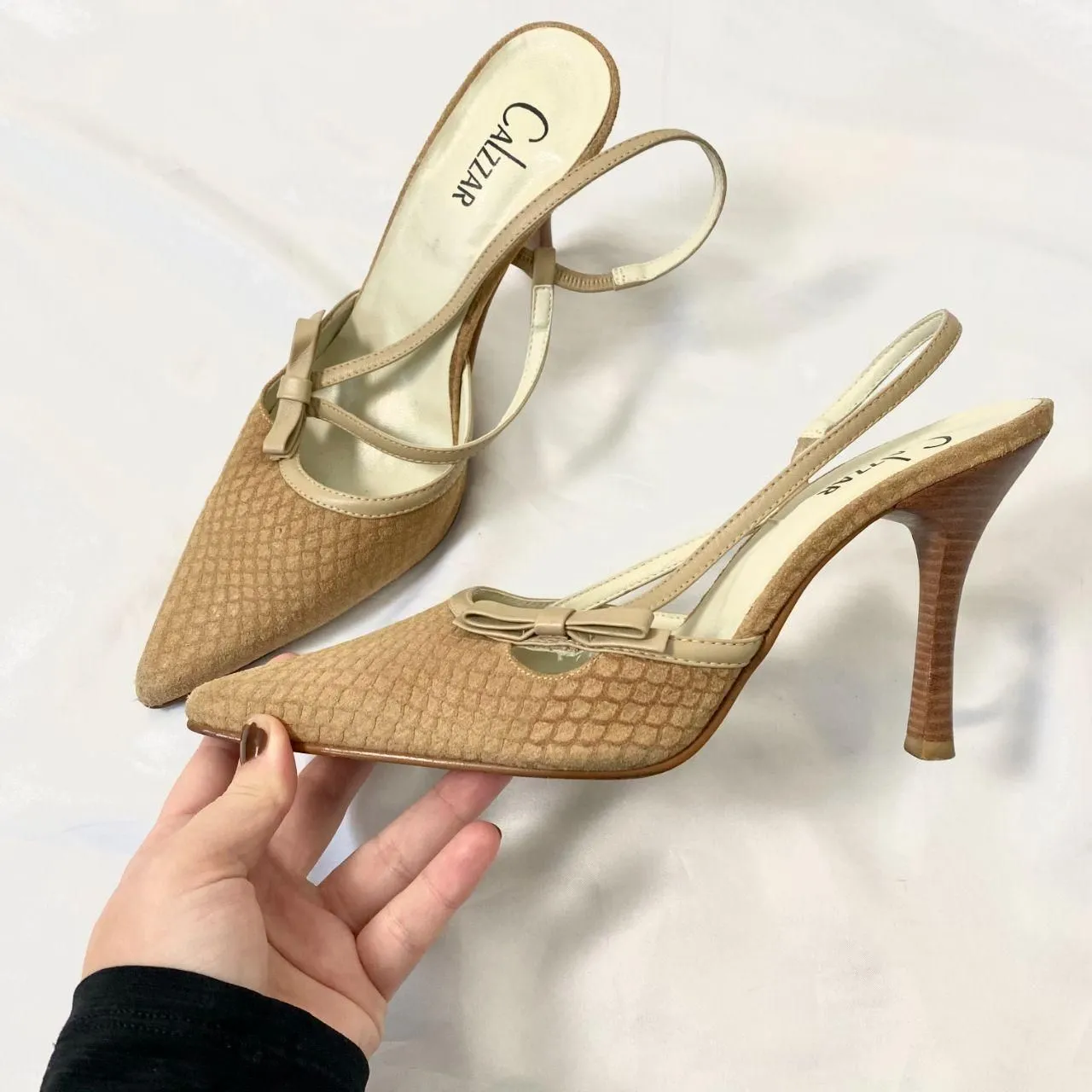 Calzzar Hand Made 90s Glam Pointy Tan Nude Suede Leather Bow Stiletto Heels US 8 - Image 3