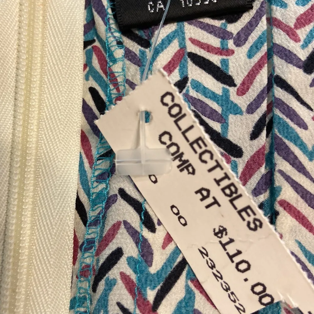 August Silk Skirt 100% silk size 14/44 waist 30” so beautiful length 22” - Image 9