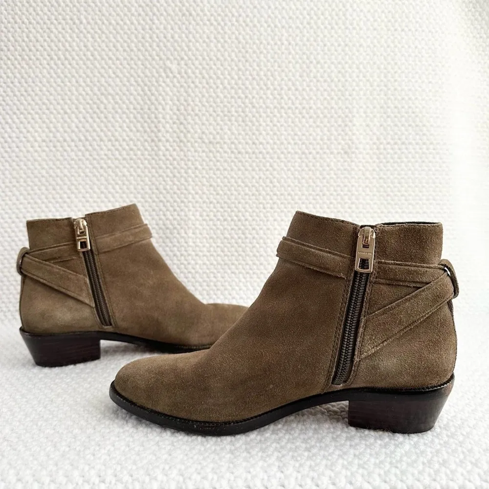Coach  COLLEEN Taupe Khaki Green Suede Turnlock Buckle Almond Toe Ankle Boot 6 - Image 10