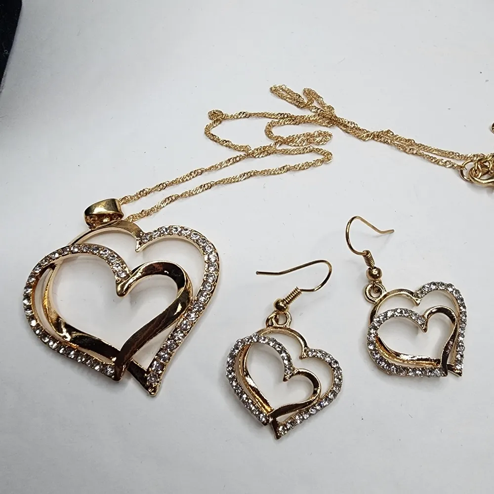 Gold Filled Double Heart Pendant Necklace Earrings Set - Image 2