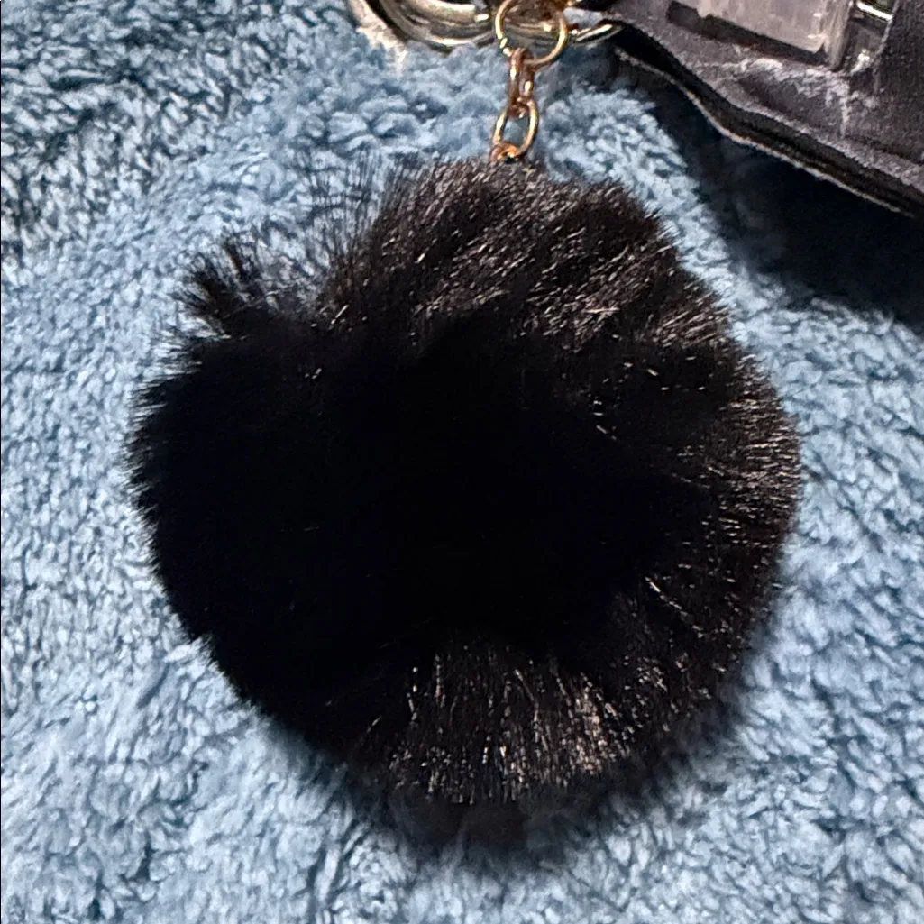 Marble Black Keychain Set & Accessories - Image 4