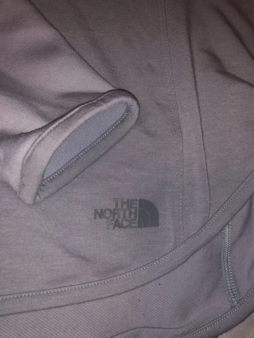The North Face Lightweight Pullover - Image 4
