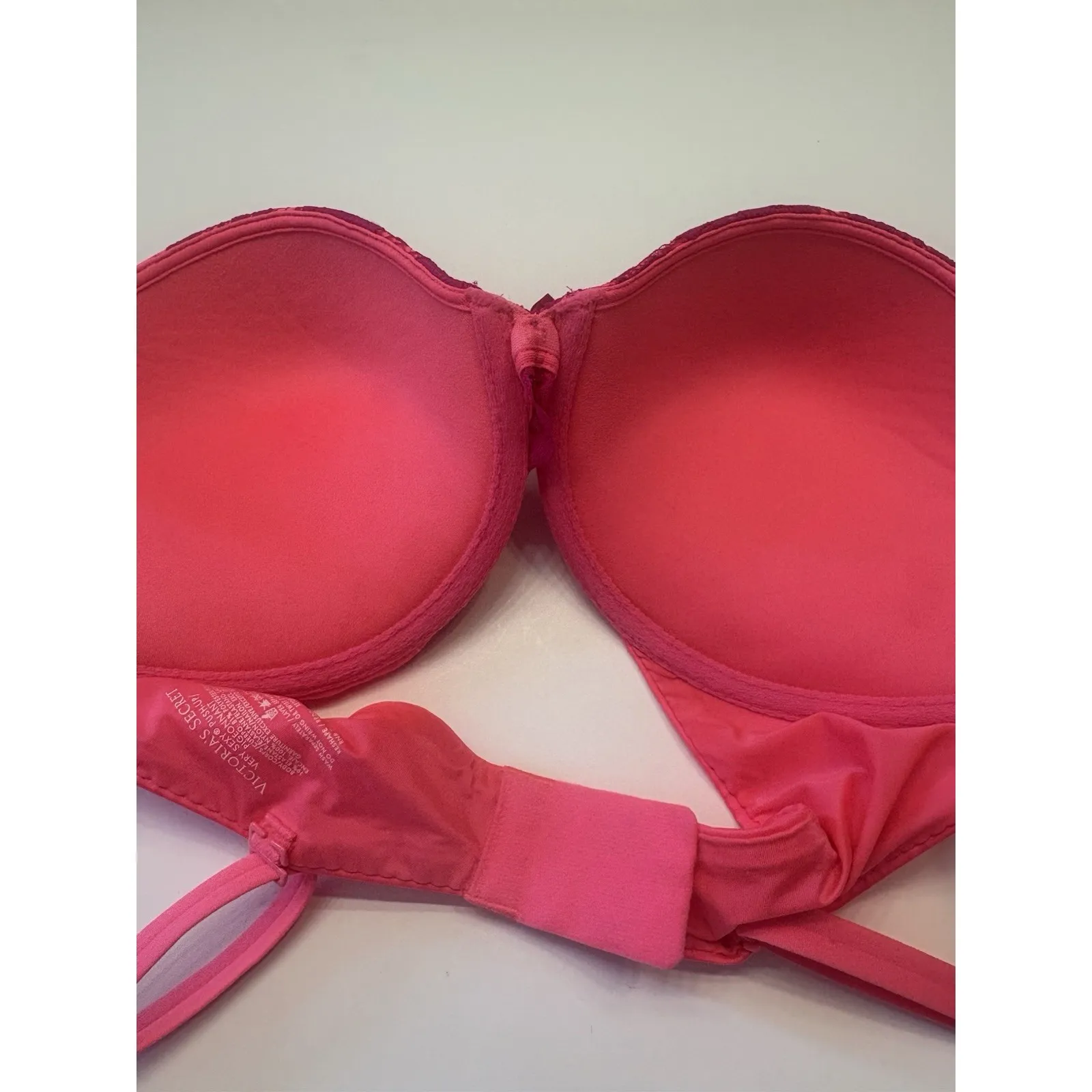 Victoria's Secret Very Sexy Push Up Bra‎ Pink Satin Lace Thick Padding Size 32DD - Image 5