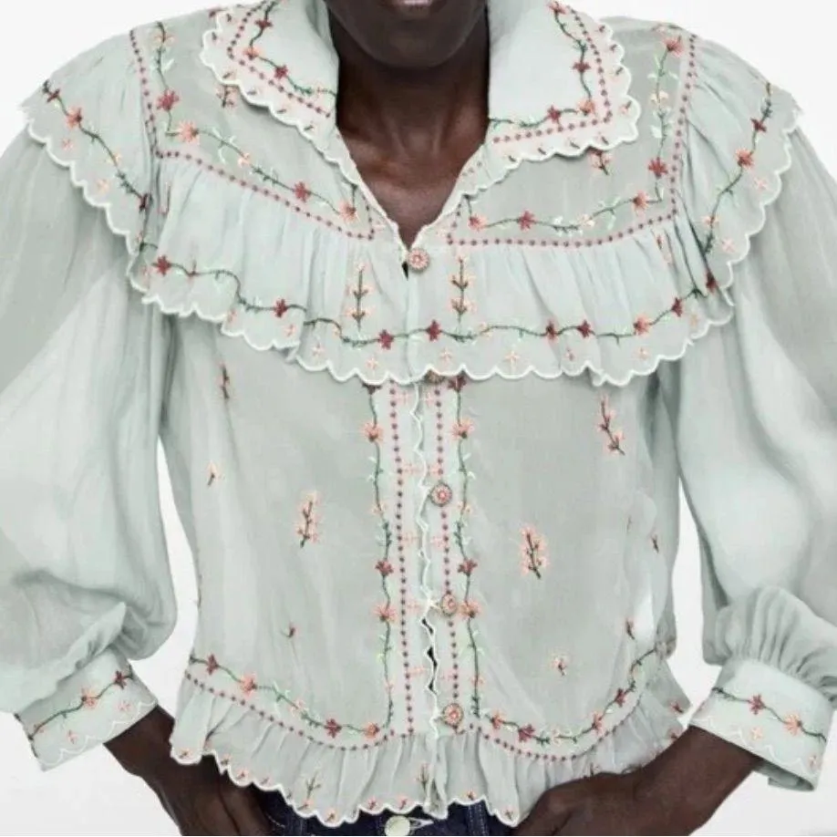 Zara Limited Edition
Embroidered Vintage Floral
Cottage Prairie Romantic Top - Image 3