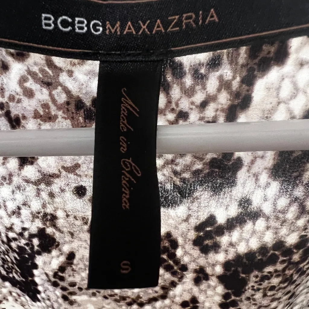 BCBGMaxAzria Black and White Snakeskin Blouse - Image 7