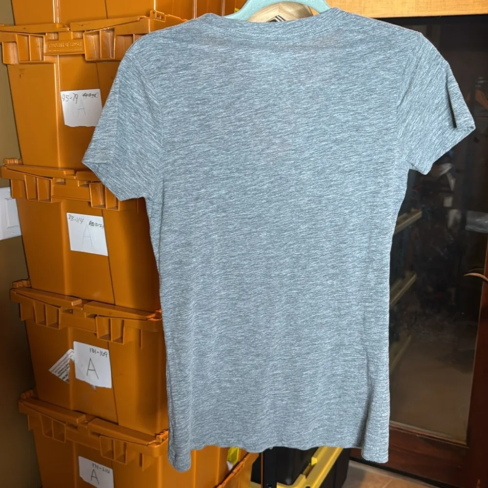 VINTAGE STYLE WOMEN'S SAN FRANCISCO 49ERS NFL FOOTBALL T-Shirt Size Medium - Image 4