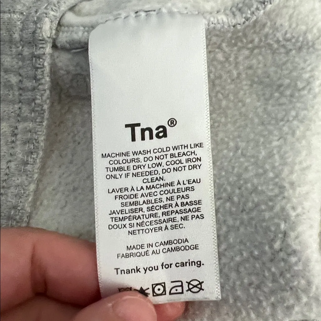 Aritzia TNA Cozy Gray Sweat Shorts Size XS - Image 6