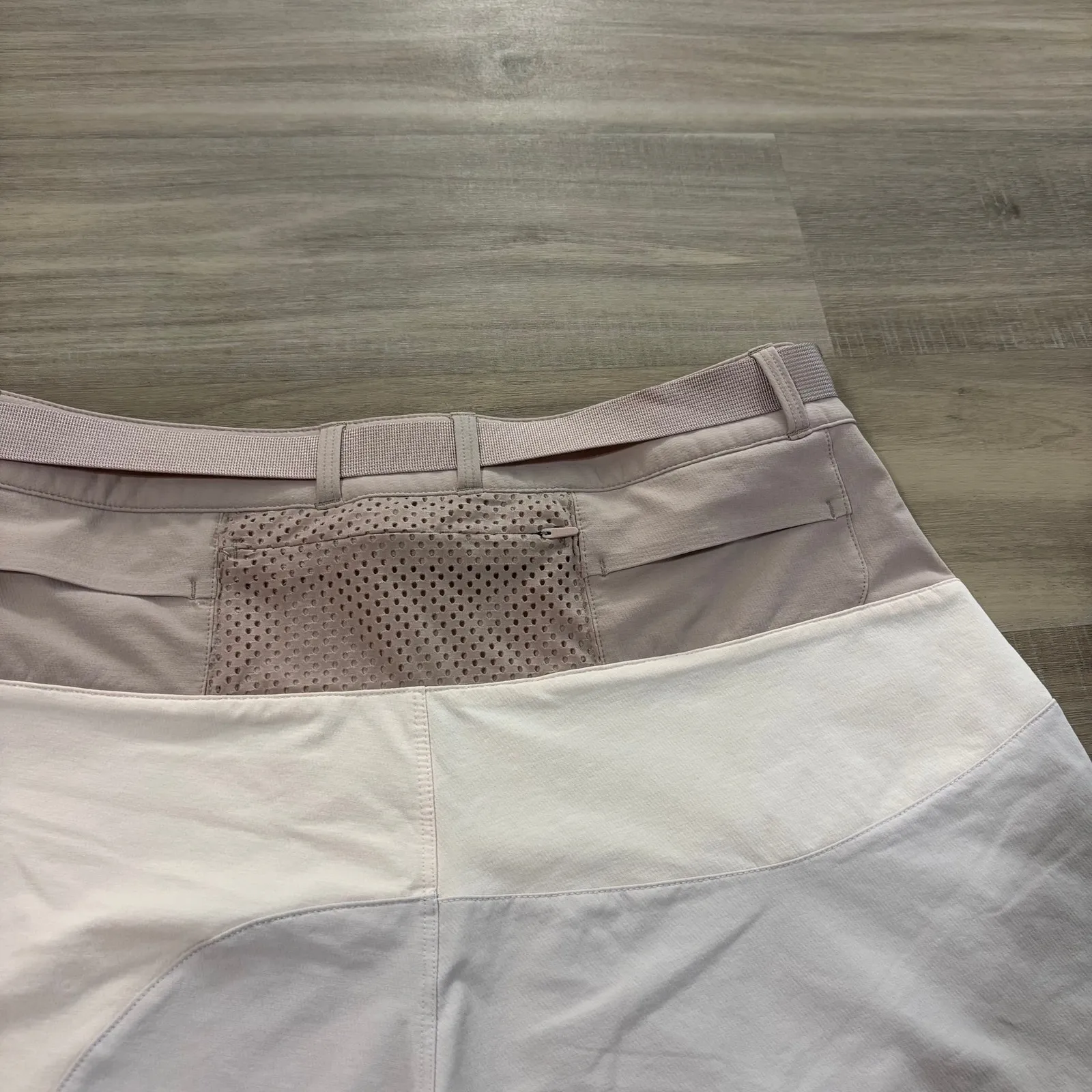 Outdoor Voices Rectrek Shorts 3” Inseam Women Size Medium Nirvana Lace Seashell - Image 5