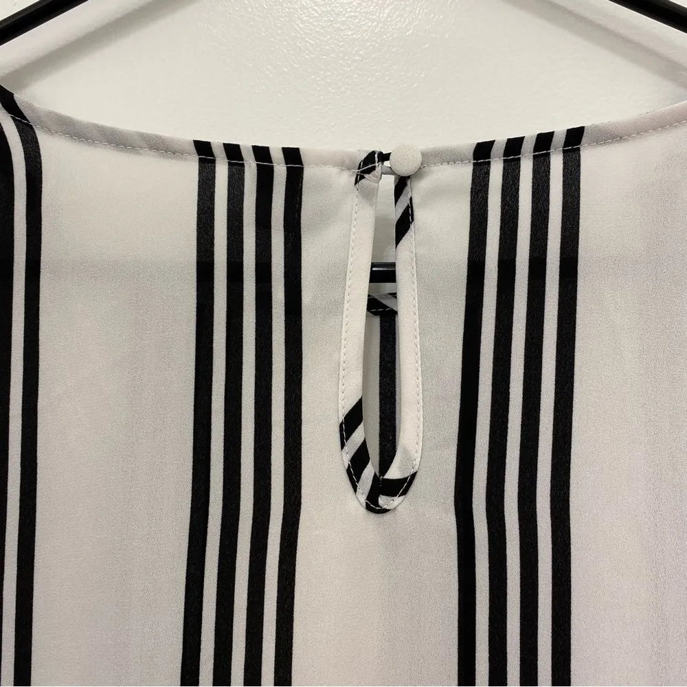 Dressy striped shirt with bell sleeves - Image 3