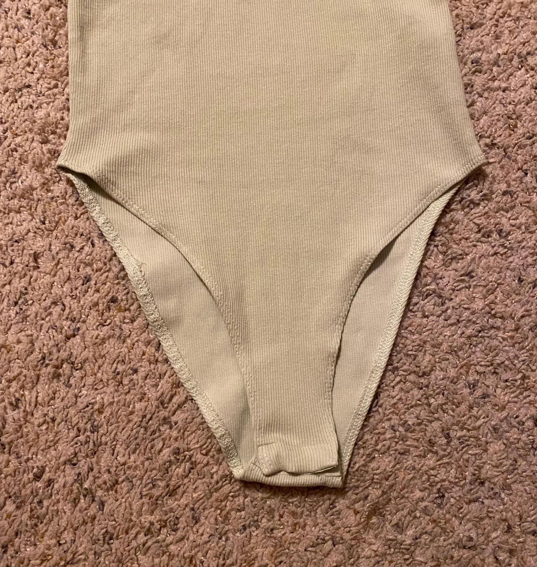 ‼️ Puff Sleeve Ribbed Bodysuit‼️ - Image 6