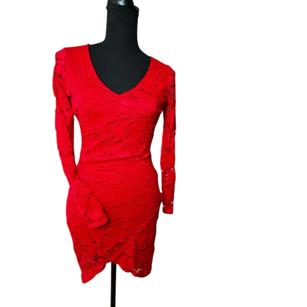 Red Lace Heart-Back Dress - Image 5