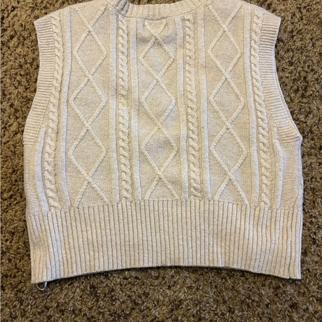 Pink Rose Beige Cable Knit Sleeveless Sweater - Image 3