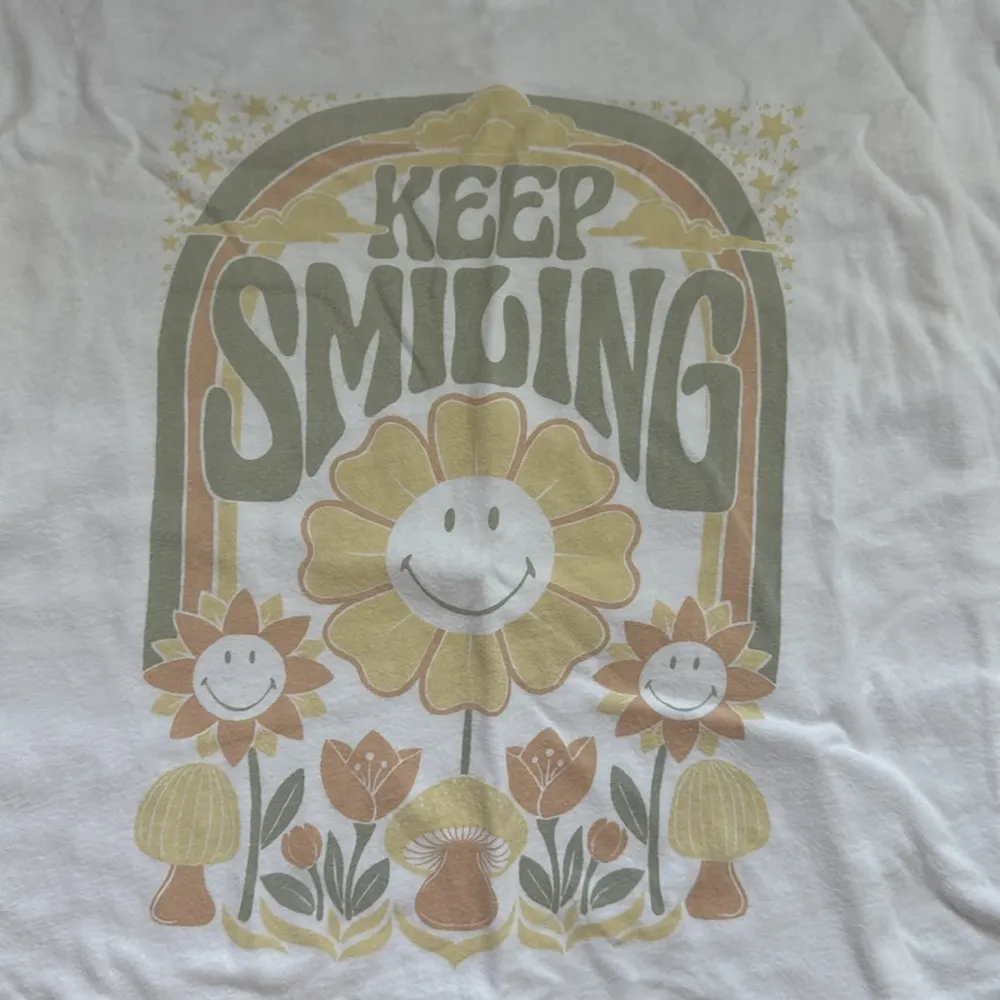 American Eagle Graphic Tee - Image 2