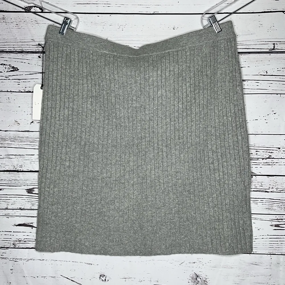 Leith NWT Size 3X Heather Gray Pull-On Ribbed Sweater Knit Straight Pencil Skirt - Image 2
