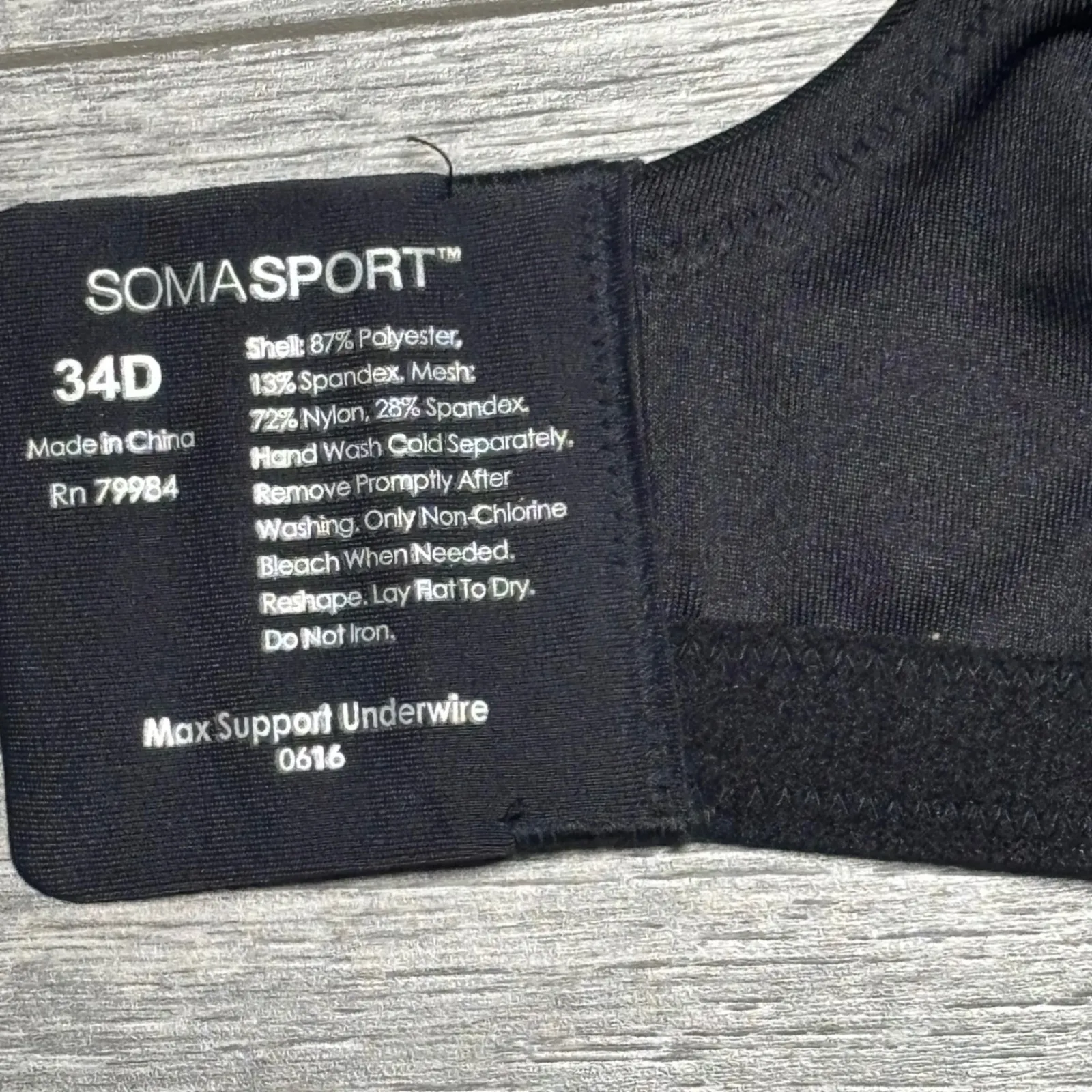 Soma Sport Max Support Underwire Full Coverage Bra in Black 34D 401 - Image 4