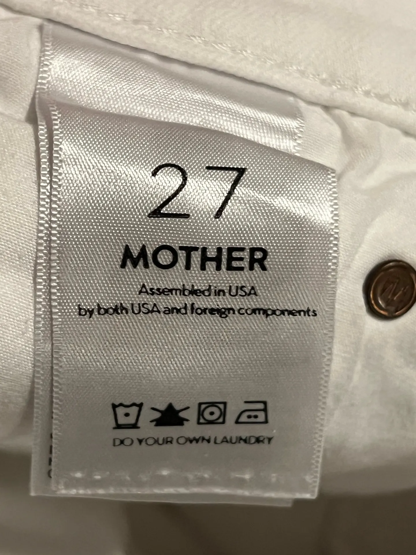 Womens 27x32 Mother pony boy fray jeans - Image 9