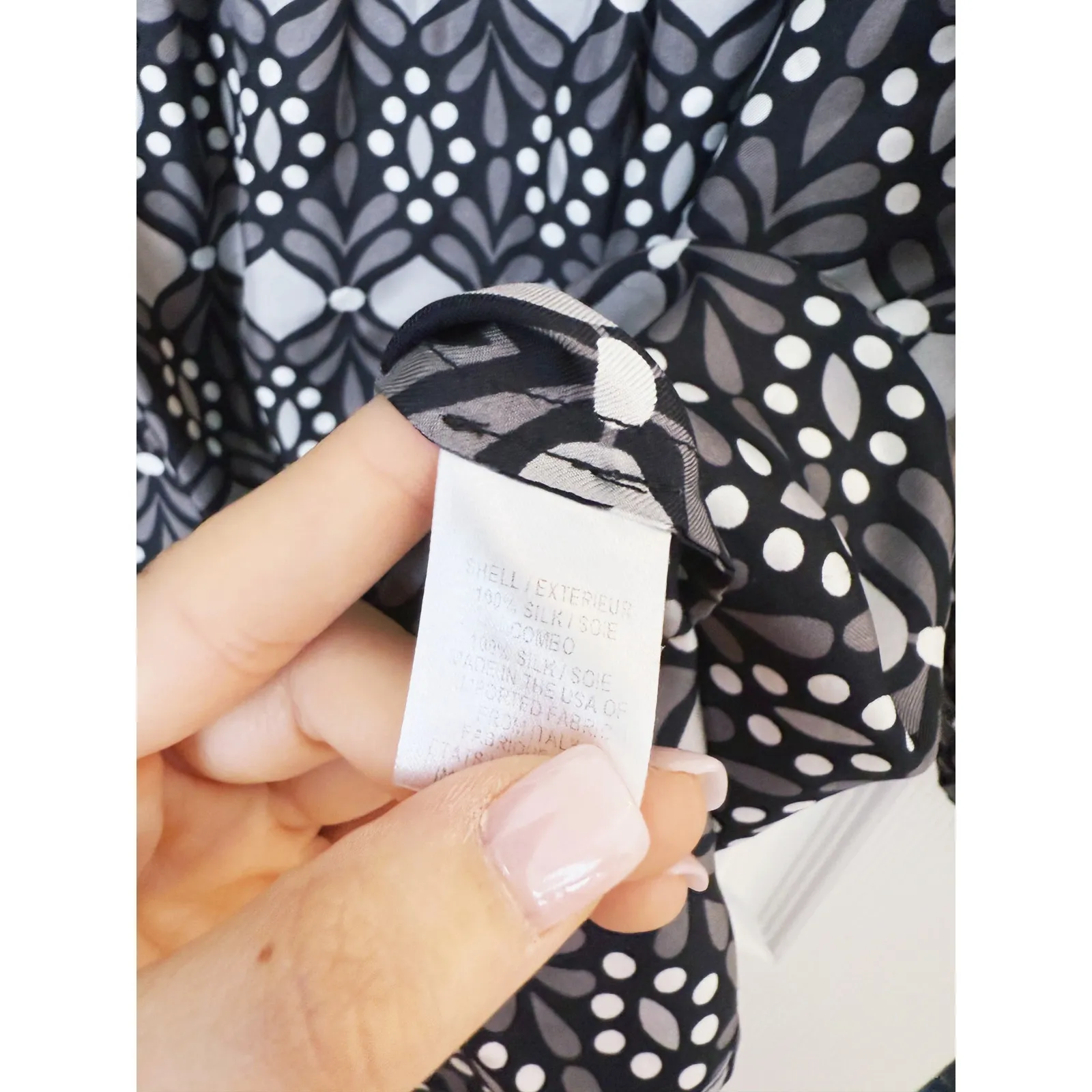 Milly Silk Keyhole Blouse Abstract Black White Size 6 - Image 6