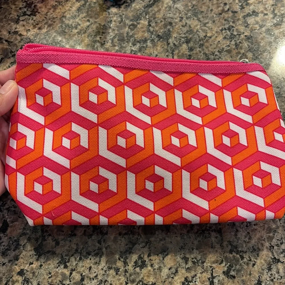 Victoria's Secret Pink Cosmetic Case Clutch Wristlet Brand New Sealed - Image 4